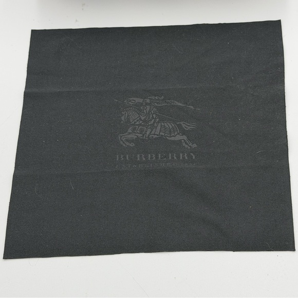 BURBERRY Classic Nova Check Plaid Clam Shell Hard EyeGlass Sunglass Case only - Picture 9 of 12